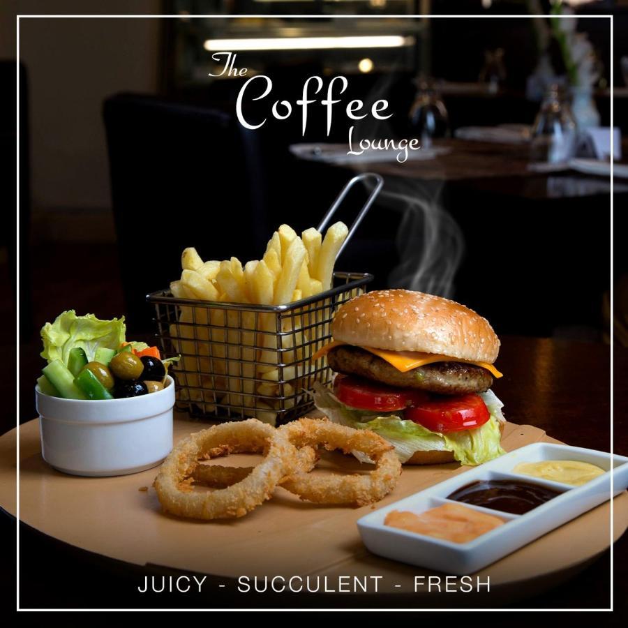 Park Lane Hotel لاهور المظهر الخارجي الصورة Coffee Lounge